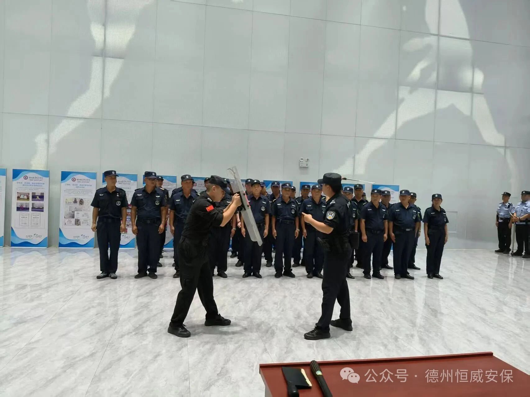 【警企联动 筑牢校园安全防线】公司联合公安机关开展最小应急单元专题培训
